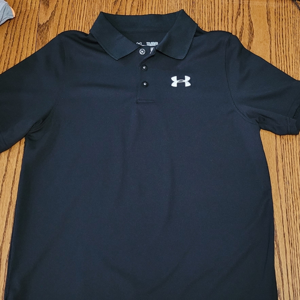 Under Armour,size YXL Loose, black
